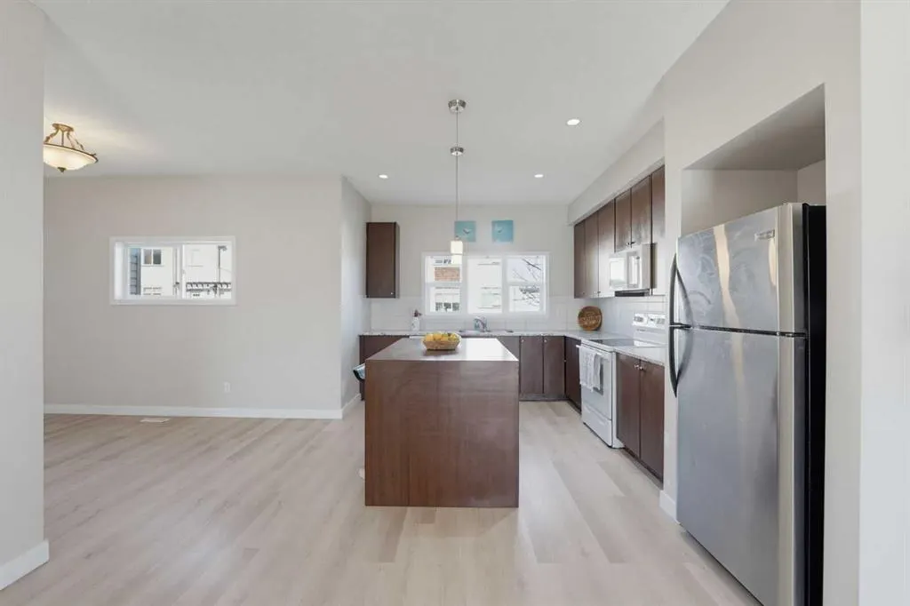 48 Copperstone Cove SE