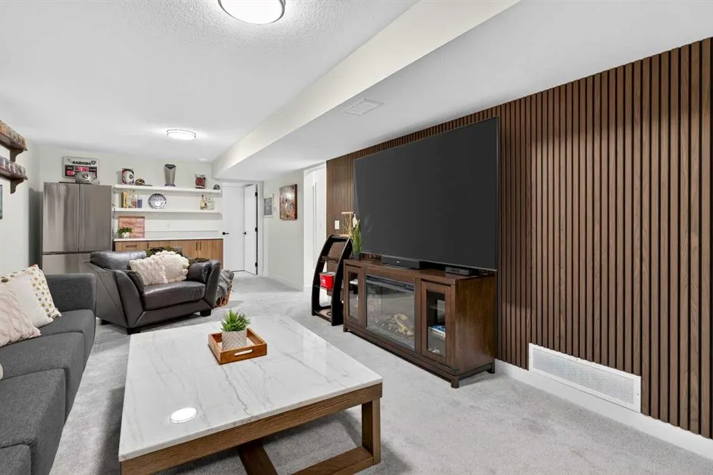 15 Coopersfield Link SW #1201