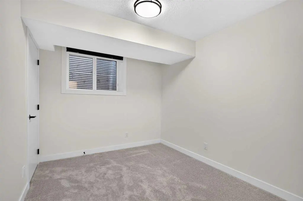 15 Coopersfield Link SW #1201