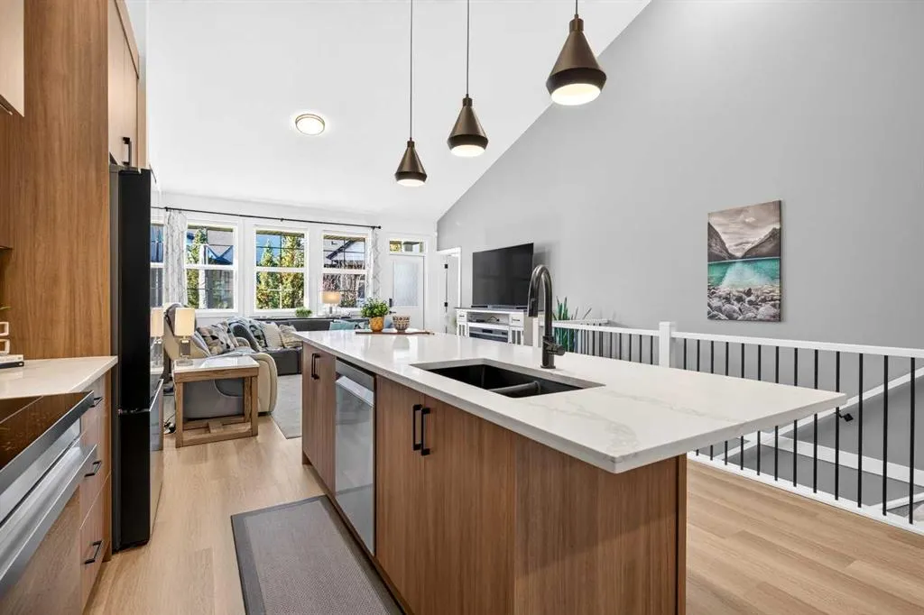 15 Coopersfield Link SW #1201