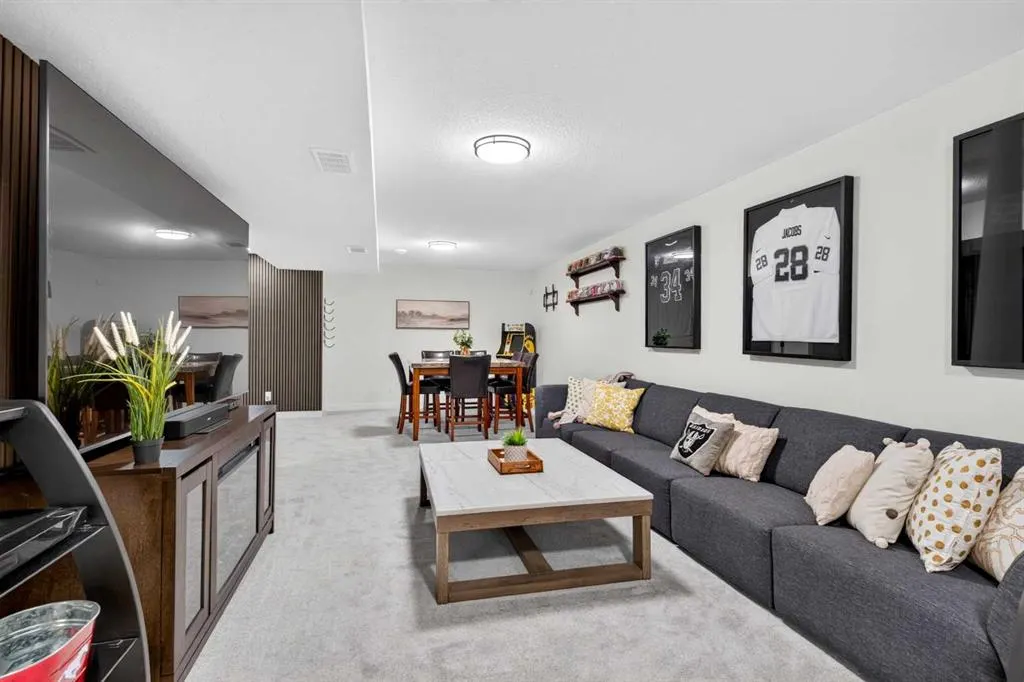 15 Coopersfield Link SW #1201