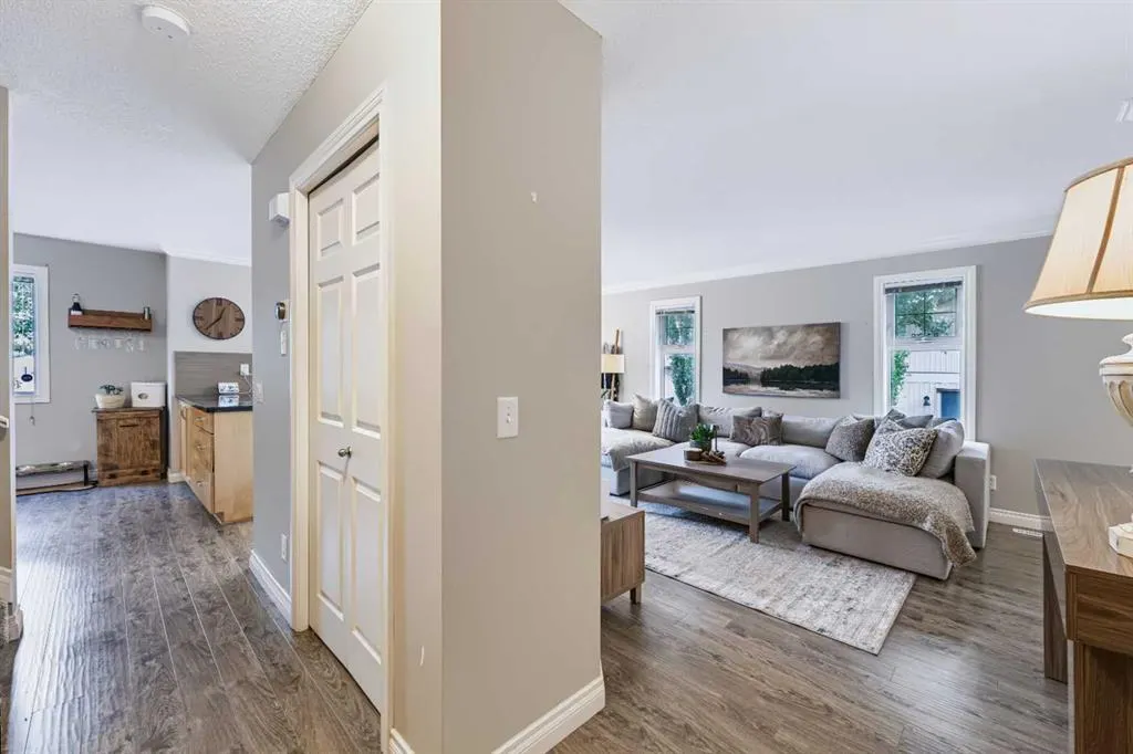 75 Cedarwood Lane SW