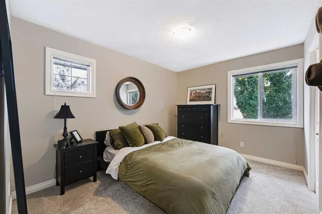 75 Cedarwood Lane SW