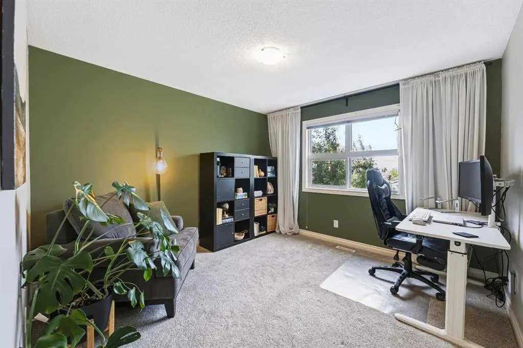 75 Cedarwood Lane SW