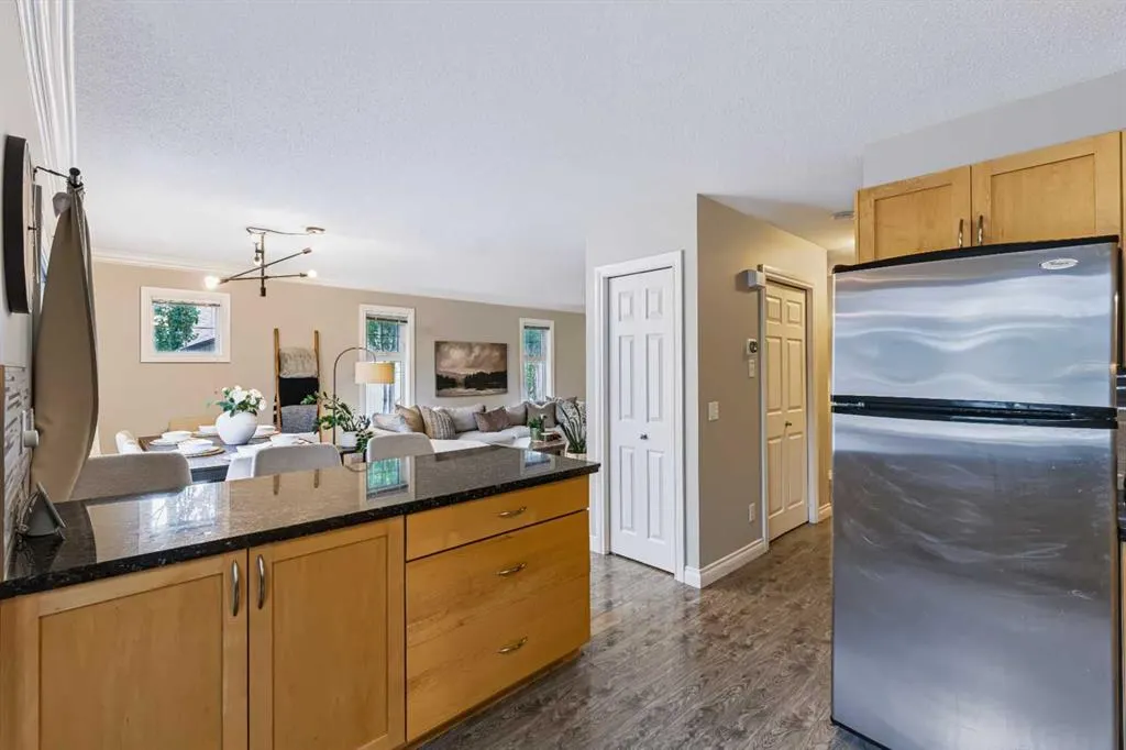 75 Cedarwood Lane SW