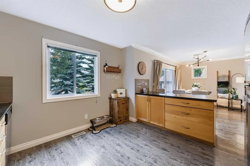 75 Cedarwood Lane SW