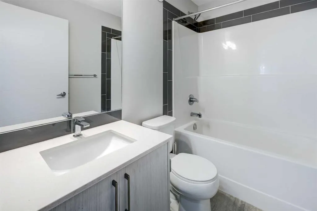 18 Homestead Boulevard NE