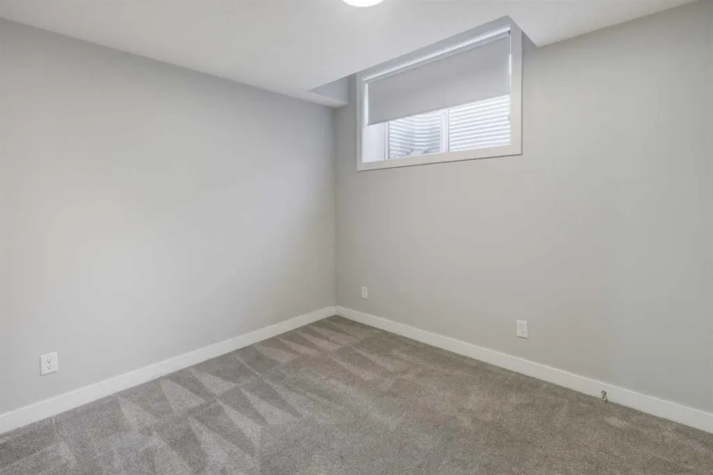 18 Homestead Boulevard NE