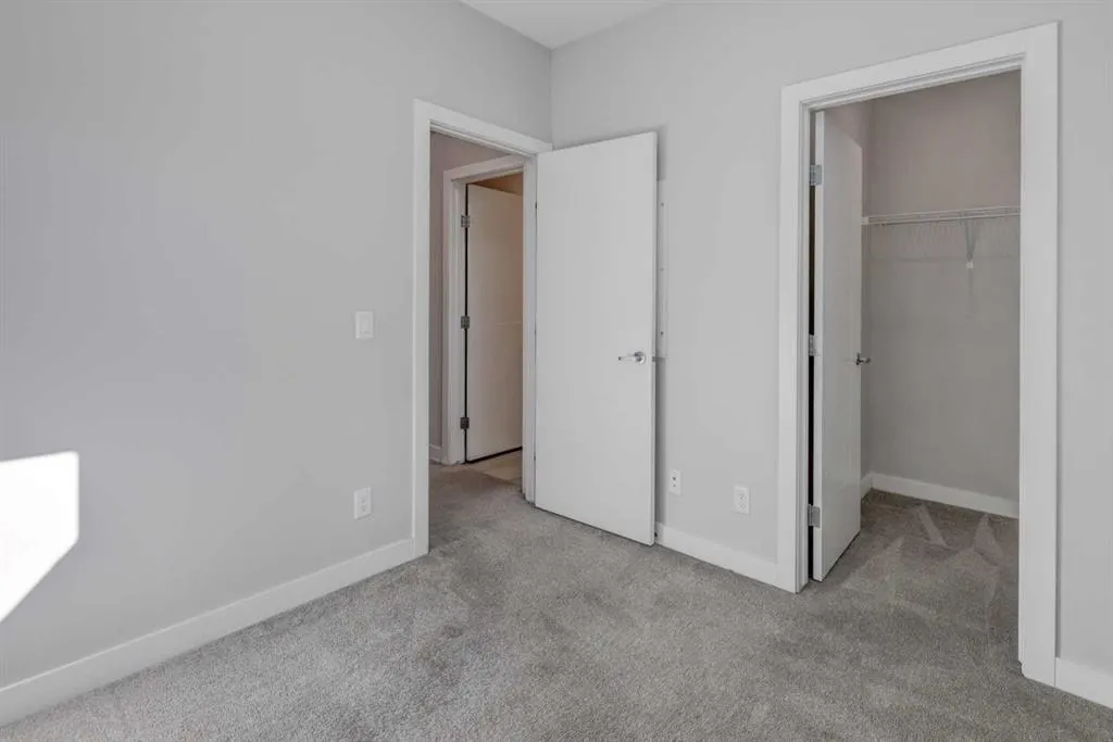 18 Homestead Boulevard NE