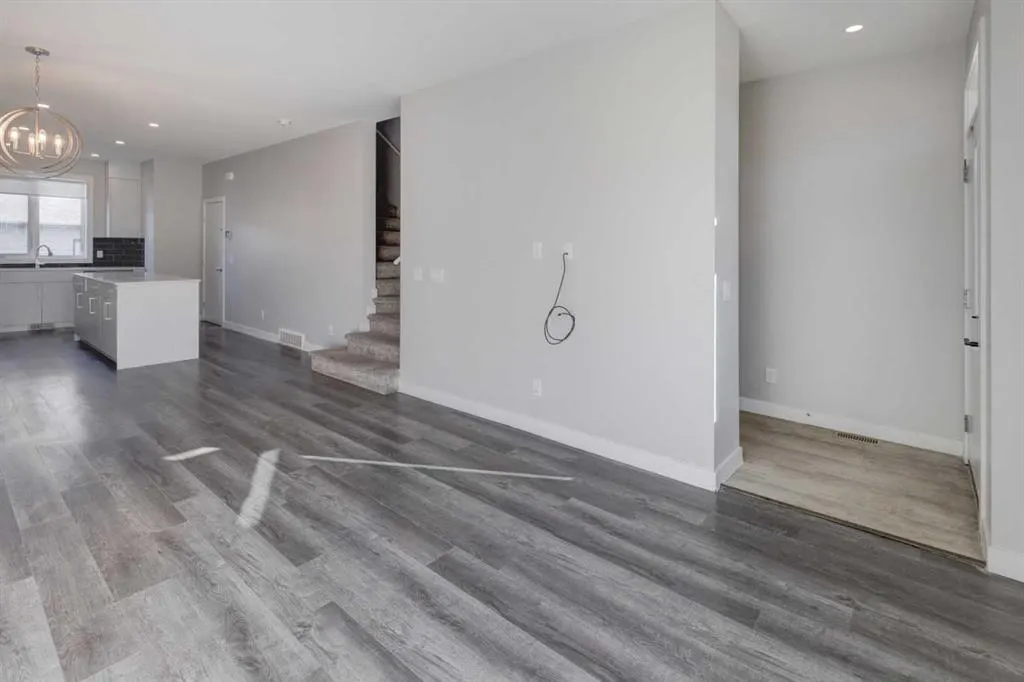 18 Homestead Boulevard NE