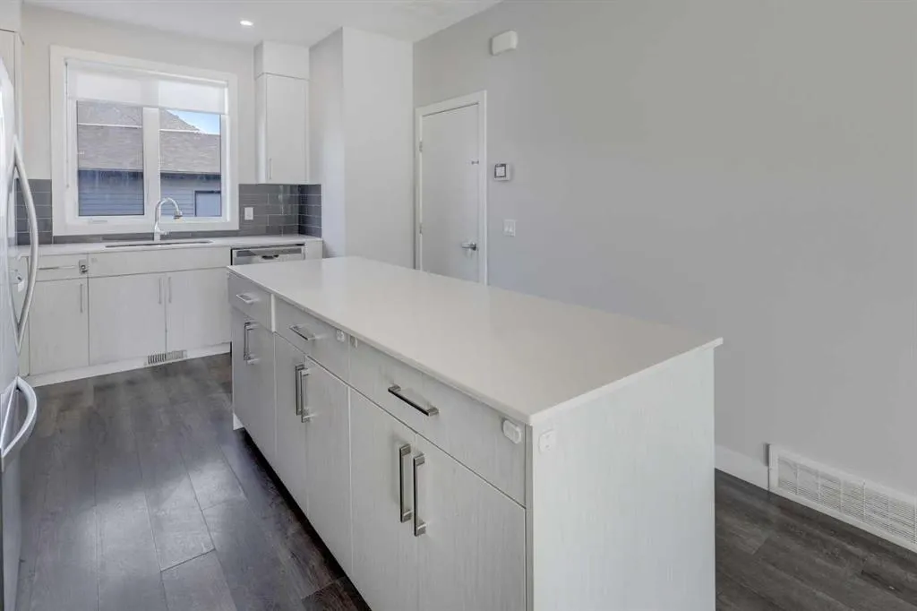 18 Homestead Boulevard NE