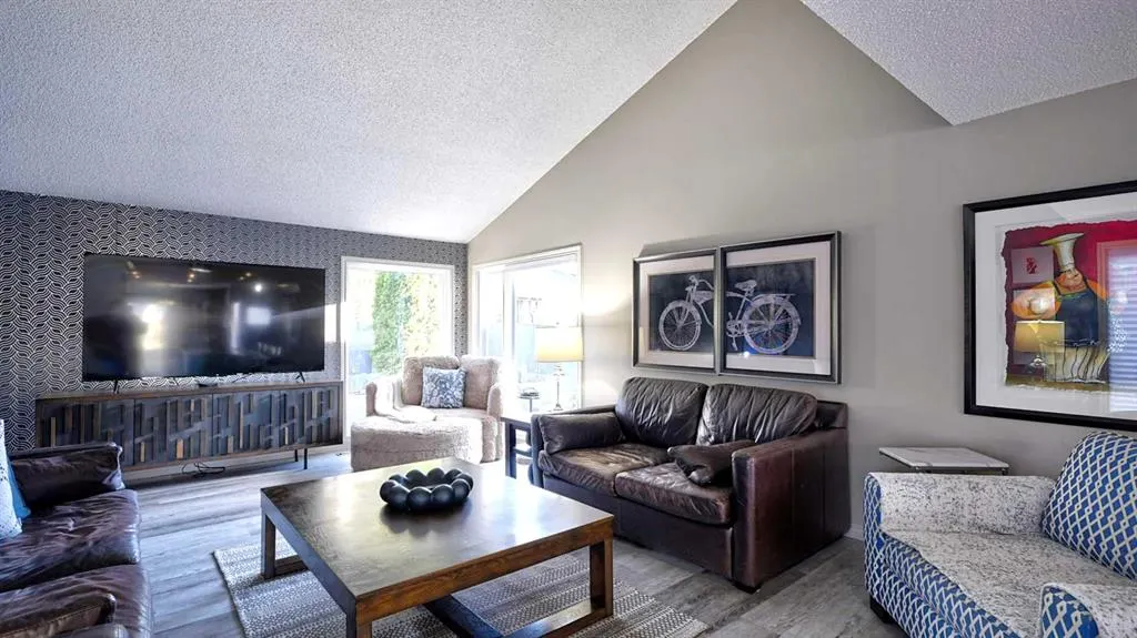 331 Woodbine Boulevard SW