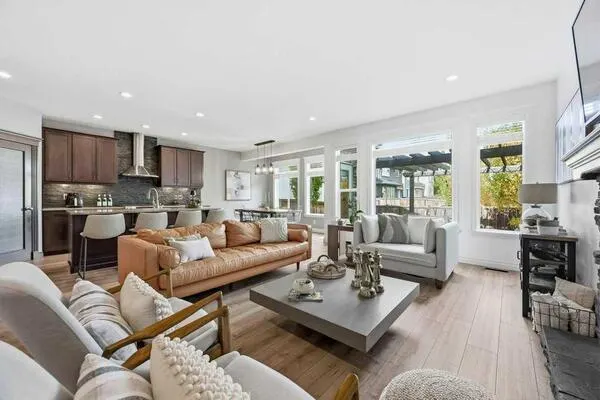 165 Aspenshire Crescent SW