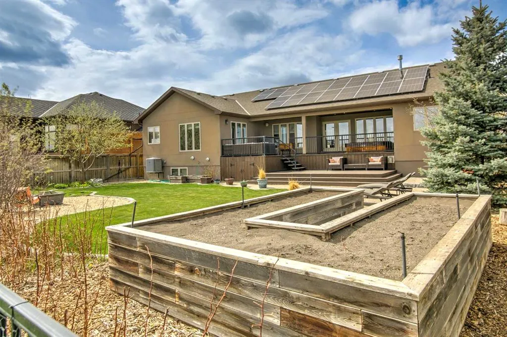 100 Canyoncrest Point W