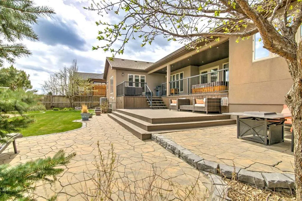 100 Canyoncrest Point W