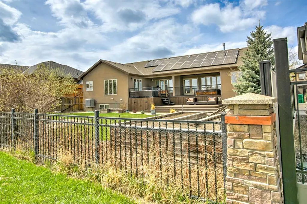 100 Canyoncrest Point W