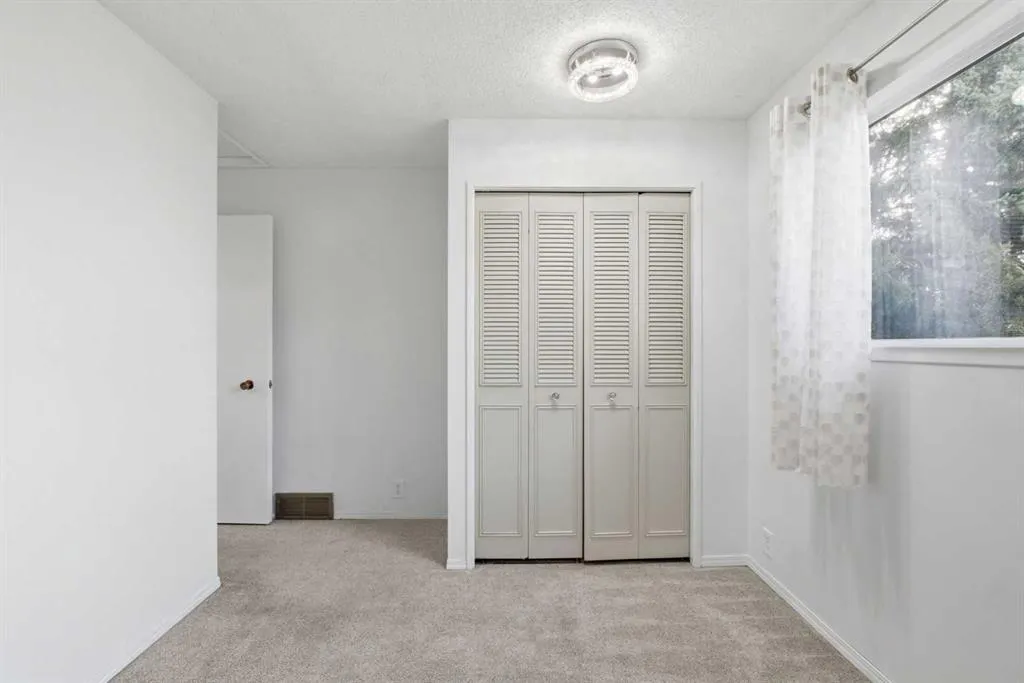 3 Glenport Road