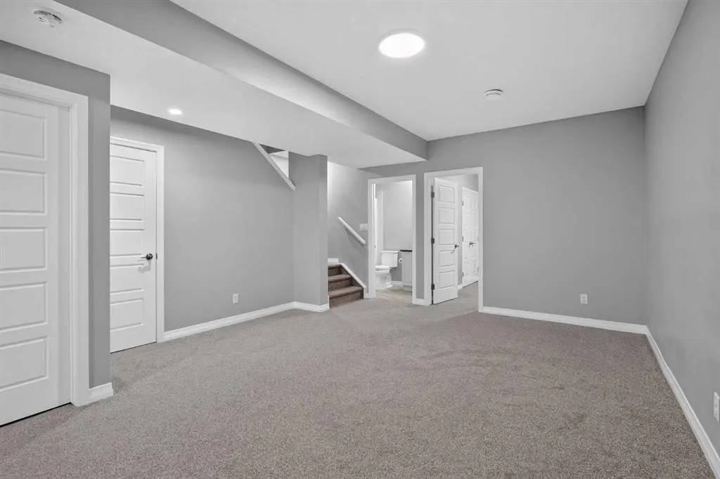 237 Masters Road SE