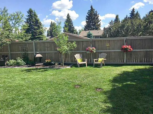 131 Parkside Crescent SE