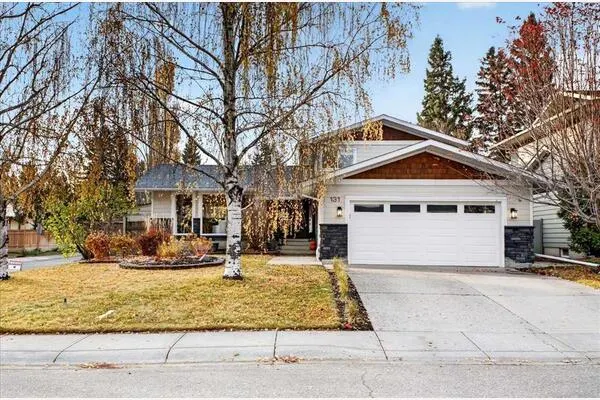 131 Parkside Crescent SE