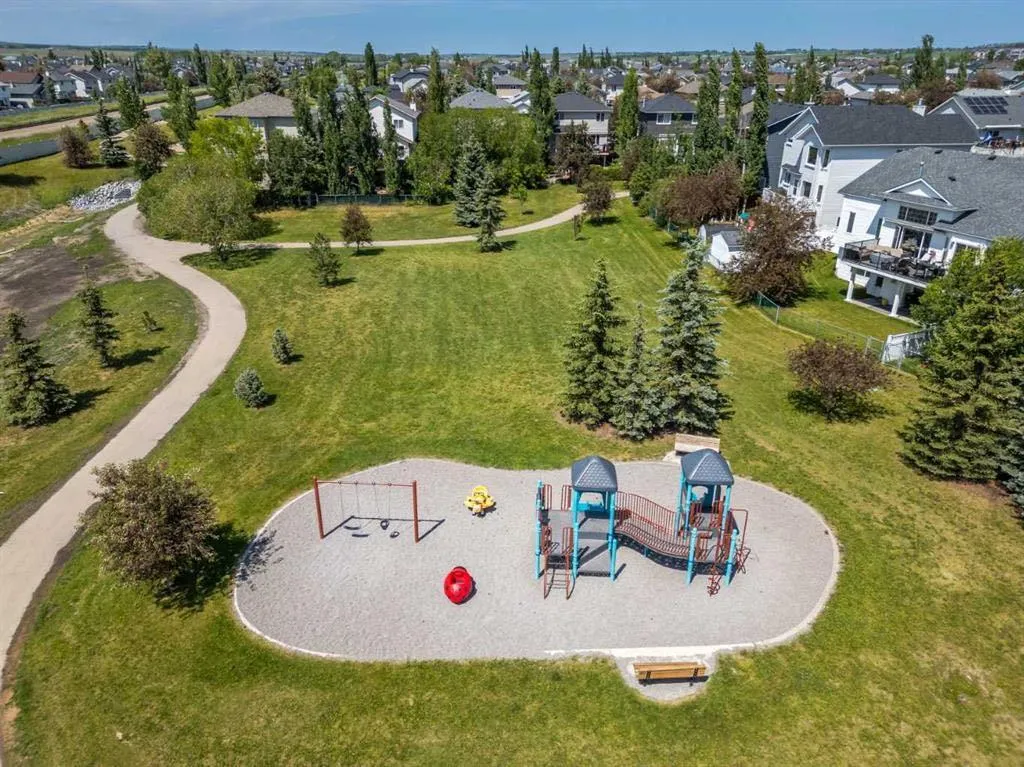119 Stonegate Crescent NW