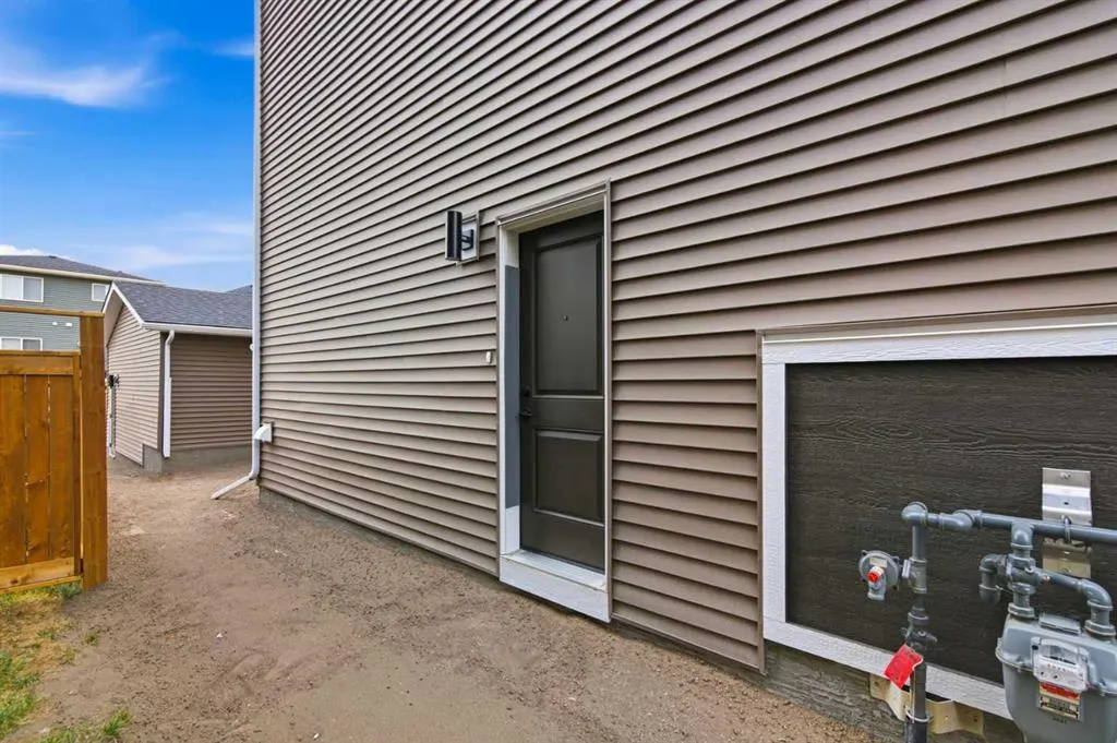 2221 Bayview Drive SW