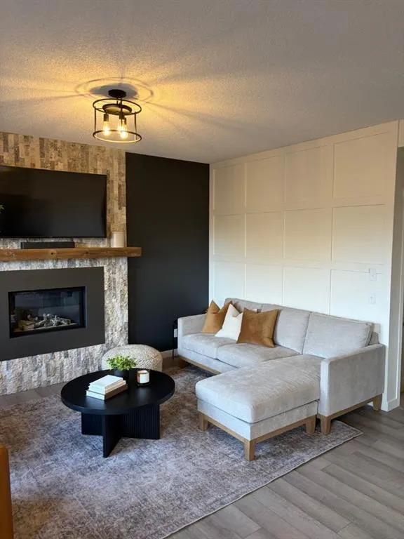 170 FIRESIDE Place
