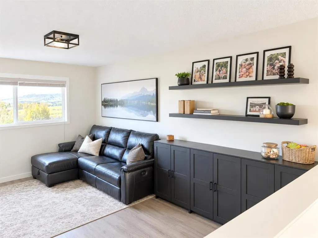 170 FIRESIDE Place