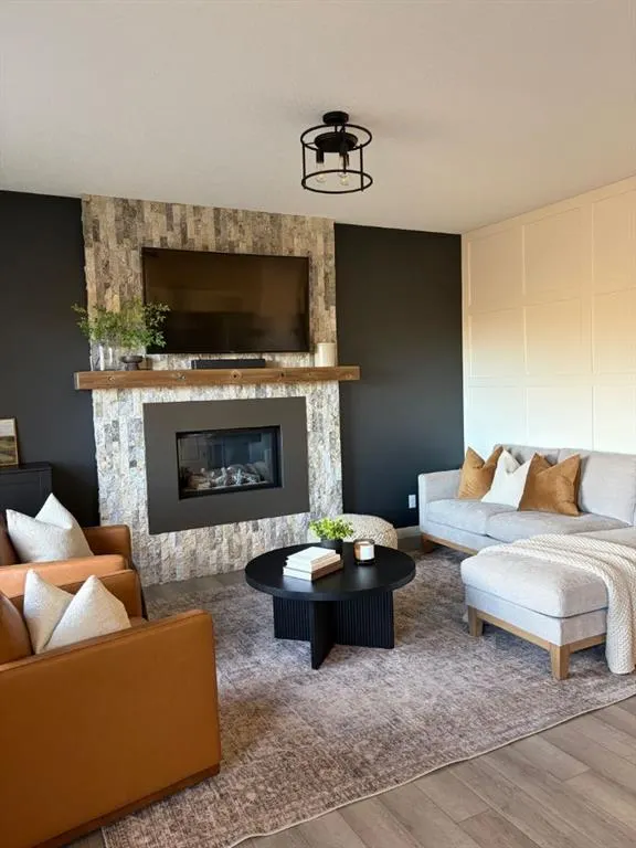 170 FIRESIDE Place