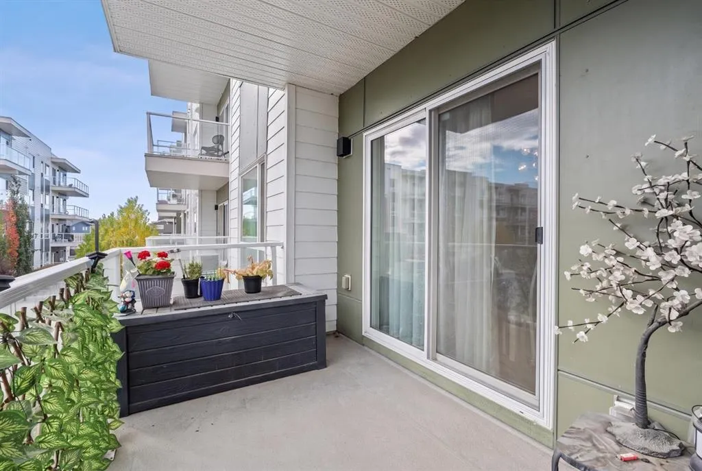 220 Seton Grove SE #2202