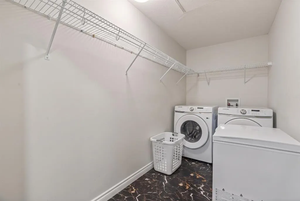 220 Seton Grove SE #2202