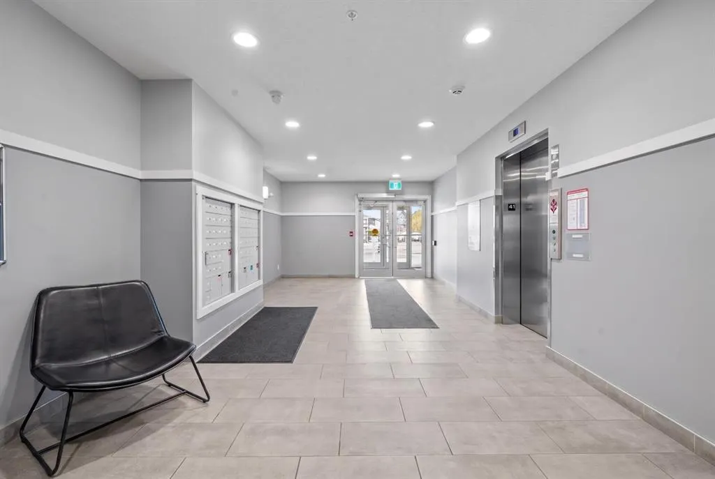 220 Seton Grove SE #2202