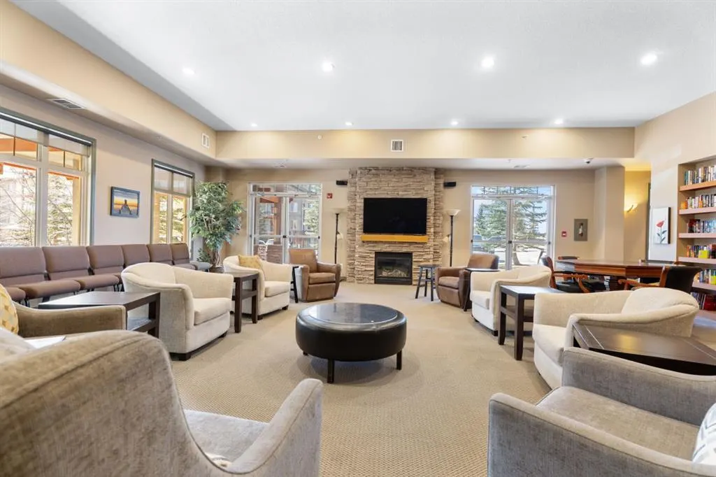 92 Crystal Shores Road #2113