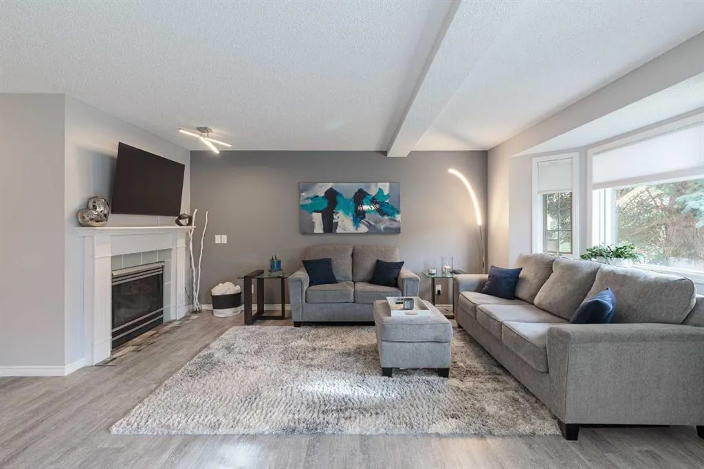 7 Richelieu Court SW
