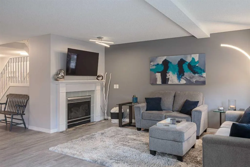 7 Richelieu Court SW