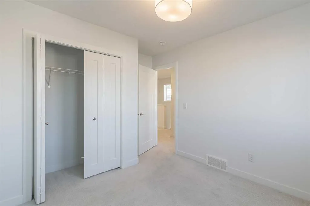 74 Mallard Heath SE