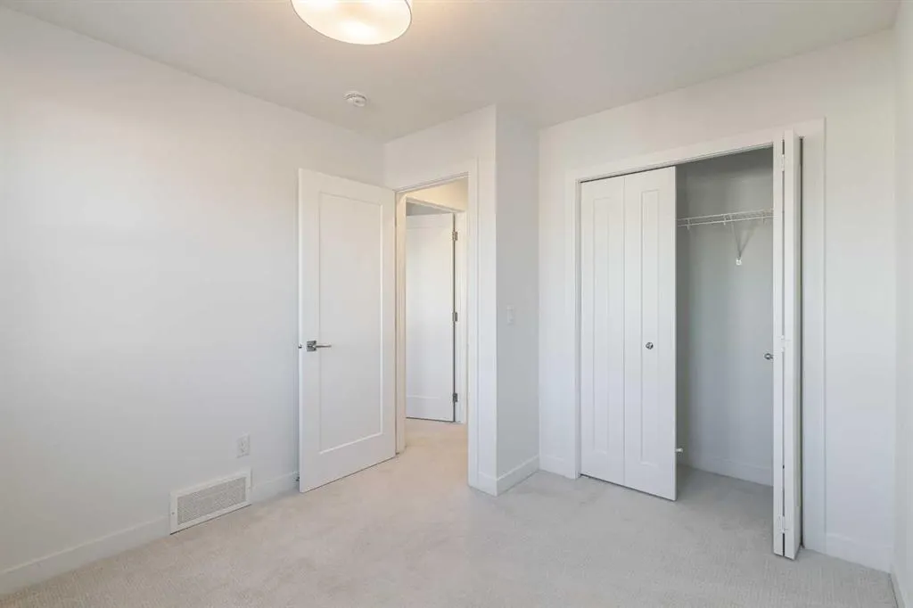 74 Mallard Heath SE