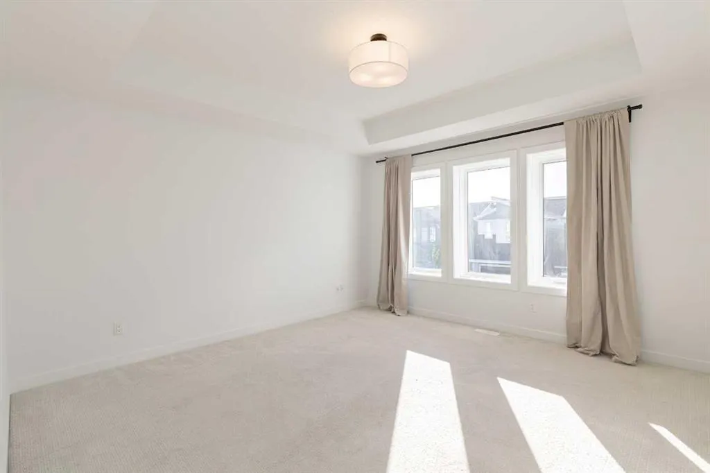 74 Mallard Heath SE