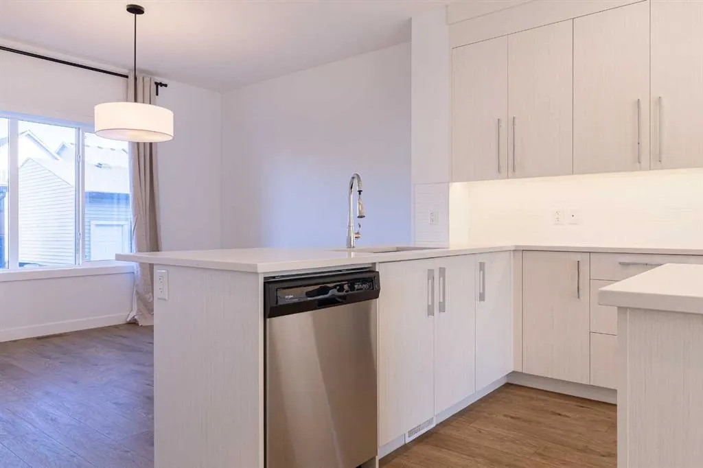 74 Mallard Heath SE