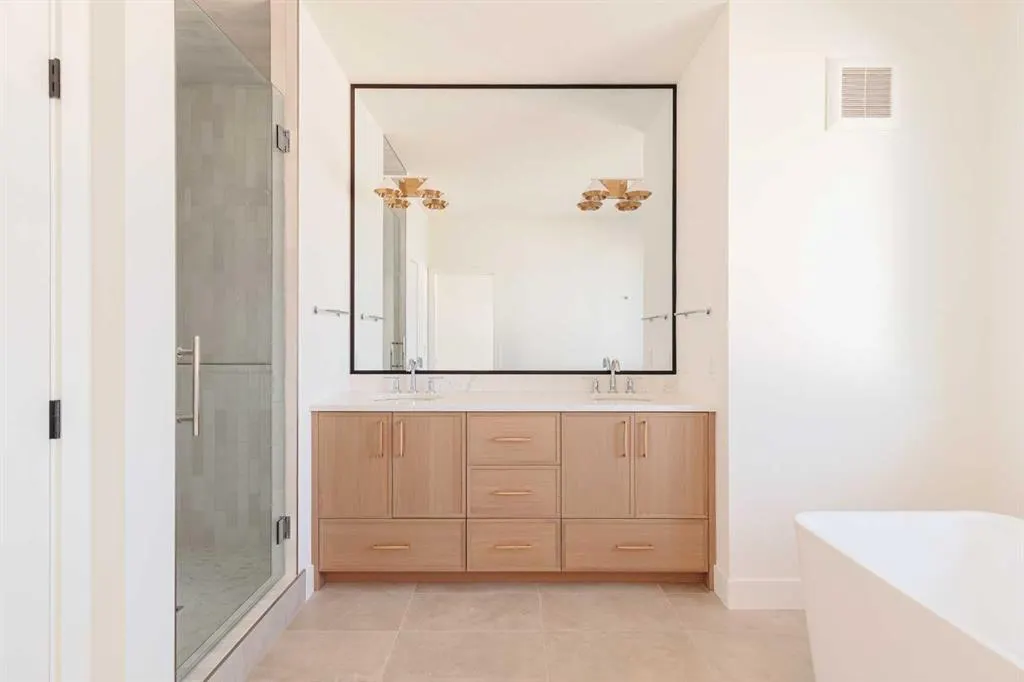 119 Greenwich Heath NW