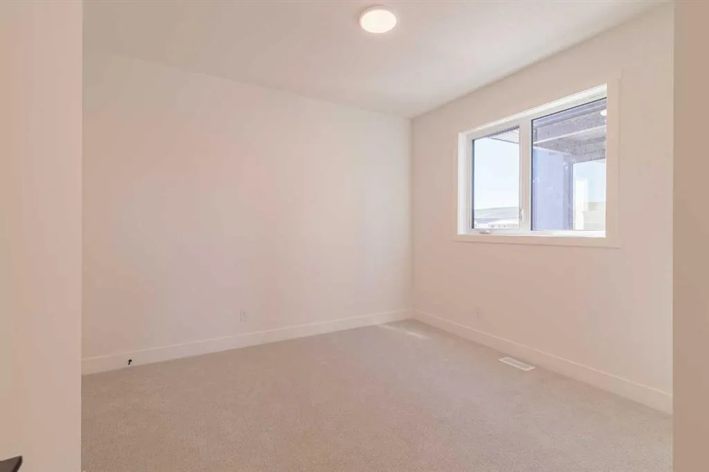 119 Greenwich Heath NW