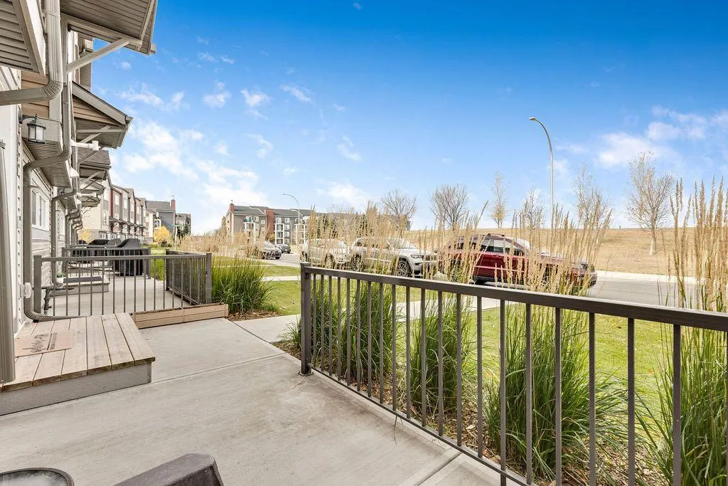139 Copperstone Park SE