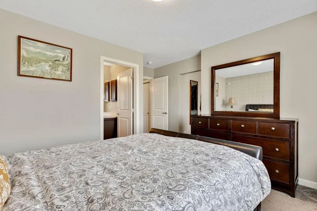 139 Copperstone Park SE