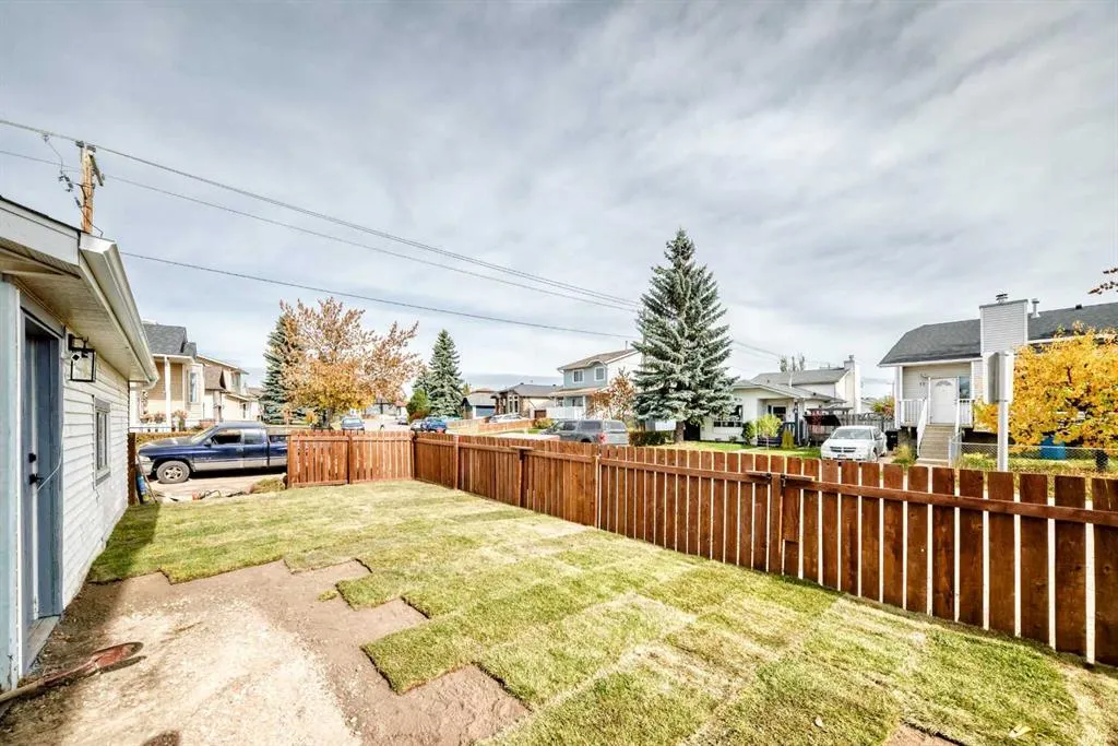 68 Erin Park Drive SE