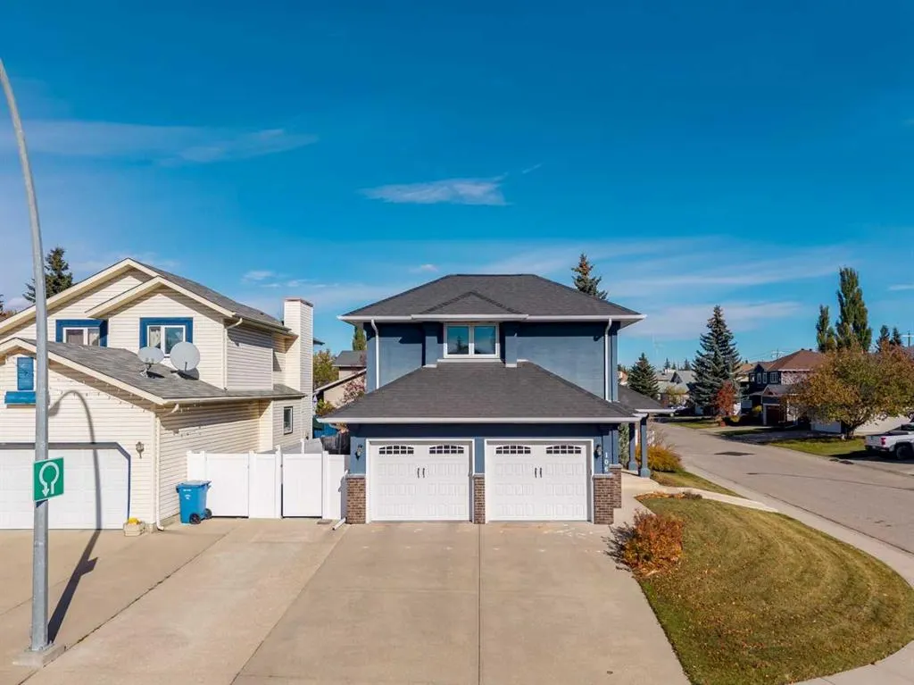 106 Hawkland Place NW