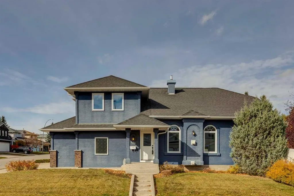 106 Hawkland Place NW