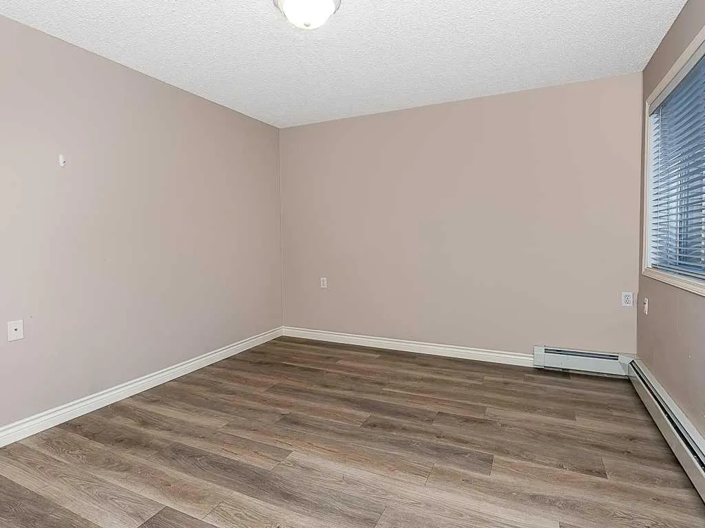 7451 Springbank Boulevard SW #2102