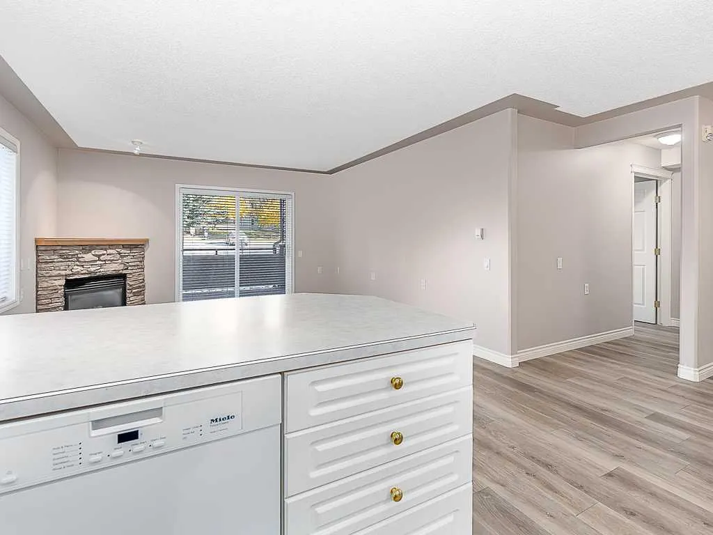 7451 Springbank Boulevard SW #2102