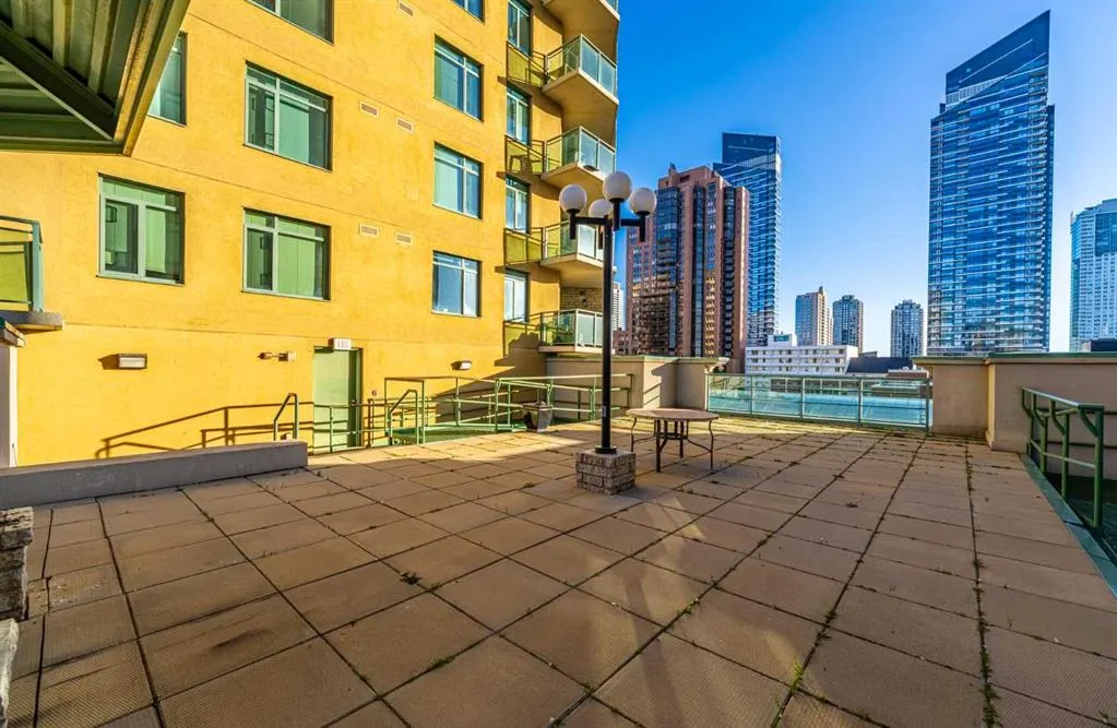 1121 6 Avenue SW #1004