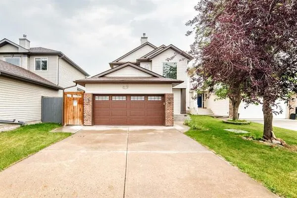 262 Coventry Court NE